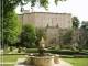château d\'Entrecasteaux, le plus grand château du var, habité et re-meublé d\'époque, a visiter avec son jardin à la Française déssiné par Le Nôtre. (source office de tourisme d\'Entrecasteaux)
300*225 pixels (16787 octets)(i4506)