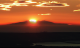 (c) bruno Carrias.Le Soleil disparaît derrière le massif du Canigou(2784m) éloigné de 278 km du lieu de la photo:la croix de Provence(946m),le 12 Novembre 2010.
1152*694 pixels (813051 octets)(i5257)